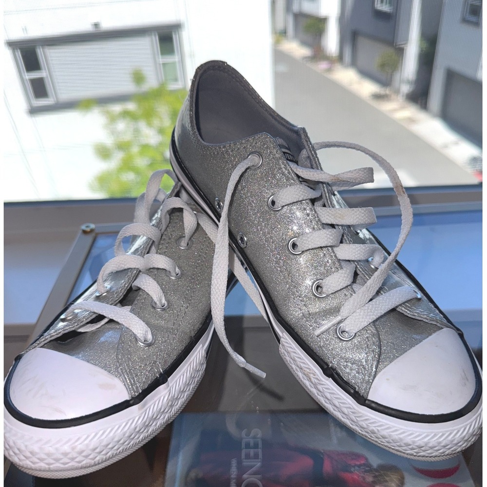 Converse Chuck Taylor All Star Silver Glitter Low Top Sneakers Womens 6 Junior 4